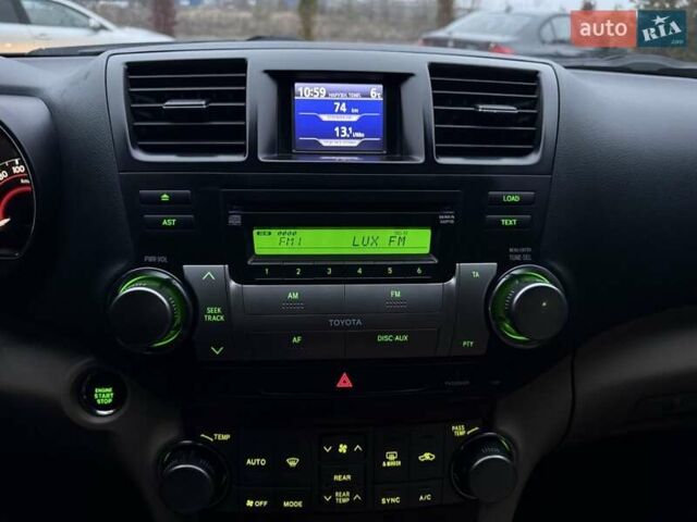 Серый Тойота Хайлендер, объемом двигателя 3.46 л и пробегом 205 тыс. км за 12700 $, фото 11 на Automoto.ua