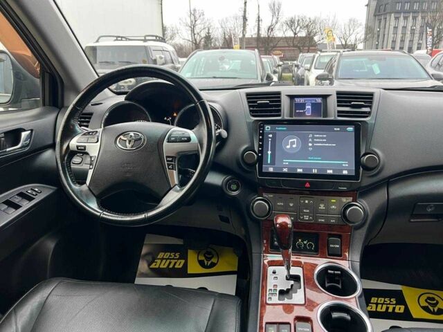 Сірий Тойота Хайлендер, об'ємом двигуна 3.5 л та пробігом 247 тис. км за 1790 $, фото 12 на Automoto.ua