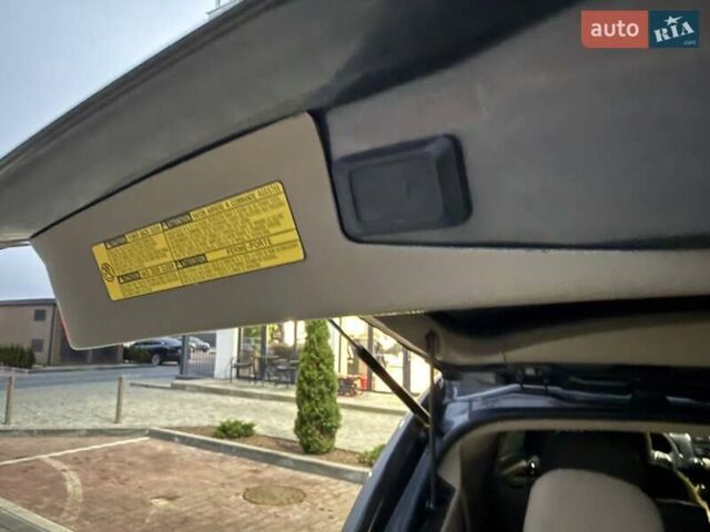 Серый Тойота Хайлендер, объемом двигателя 3.46 л и пробегом 205 тыс. км за 12700 $, фото 5 на Automoto.ua