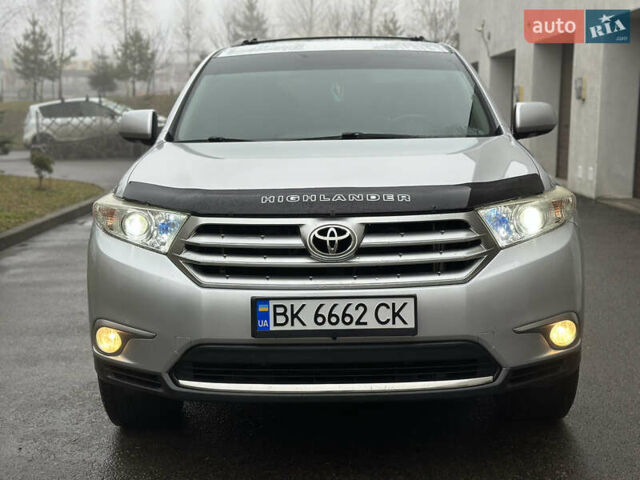 Серый Тойота Хайлендер, объемом двигателя 3.46 л и пробегом 290 тыс. км за 14999 $, фото 16 на Automoto.ua