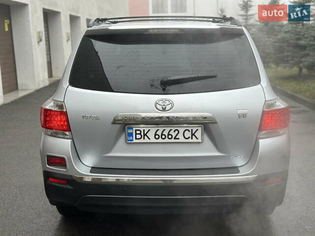 Серый Тойота Хайлендер, объемом двигателя 3.46 л и пробегом 290 тыс. км за 14999 $, фото 20 на Automoto.ua