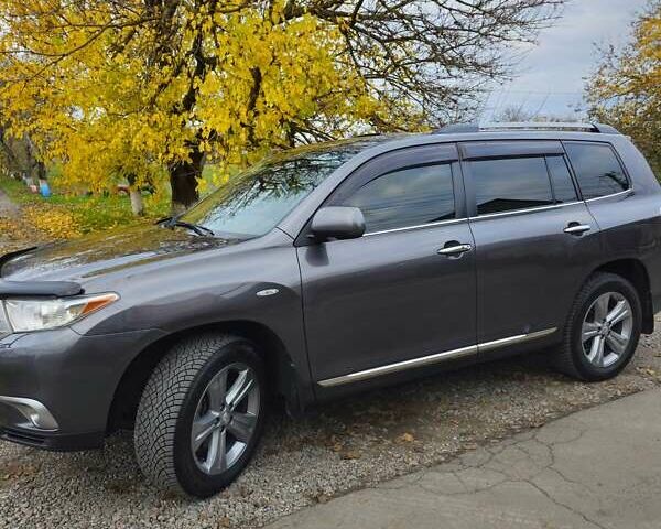 Сірий Тойота Хайлендер, об'ємом двигуна 3.5 л та пробігом 154 тис. км за 20400 $, фото 9 на Automoto.ua