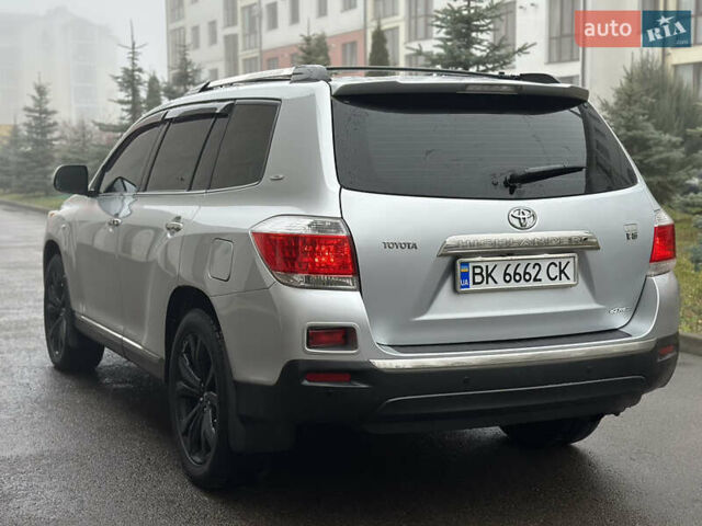 Серый Тойота Хайлендер, объемом двигателя 3.46 л и пробегом 290 тыс. км за 14999 $, фото 21 на Automoto.ua