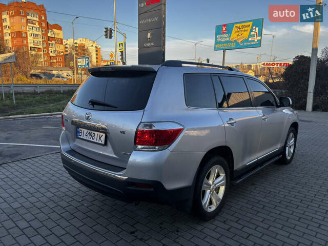 Серый Тойота Хайлендер, объемом двигателя 3.5 л и пробегом 244 тыс. км за 14000 $, фото 11 на Automoto.ua
