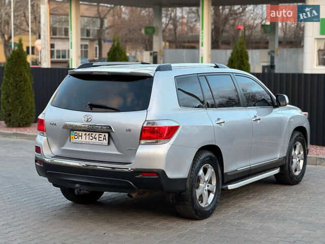 Серый Тойота Хайлендер, объемом двигателя 3.46 л и пробегом 206 тыс. км за 13800 $, фото 13 на Automoto.ua