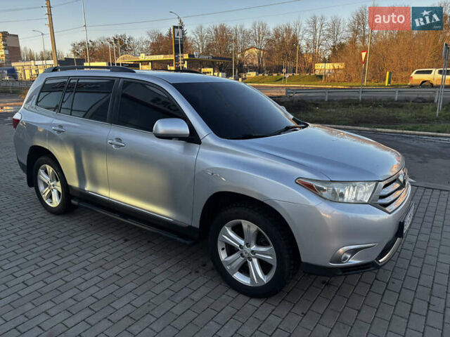 Серый Тойота Хайлендер, объемом двигателя 3.5 л и пробегом 244 тыс. км за 14000 $, фото 14 на Automoto.ua