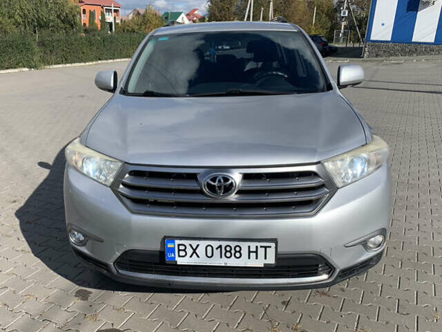 Серый Тойота Хайлендер, объемом двигателя 3.46 л и пробегом 135 тыс. км за 17500 $, фото 9 на Automoto.ua