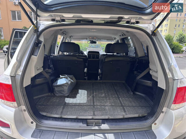 Серый Тойота Хайлендер, объемом двигателя 3.46 л и пробегом 212 тыс. км за 17600 $, фото 8 на Automoto.ua