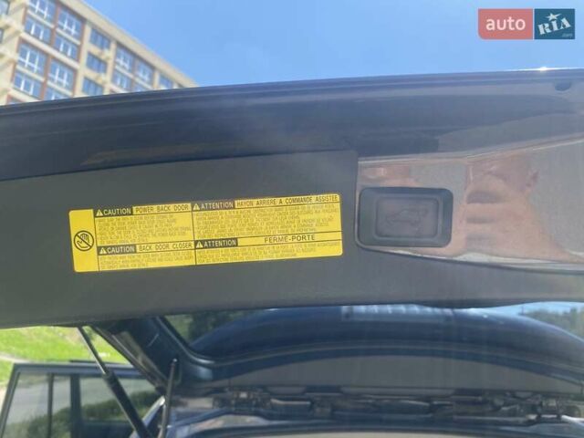 Серый Тойота Хайлендер, объемом двигателя 3.46 л и пробегом 210 тыс. км за 17900 $, фото 17 на Automoto.ua