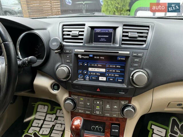 Серый Тойота Хайлендер, объемом двигателя 3.5 л и пробегом 240 тыс. км за 15800 $, фото 16 на Automoto.ua