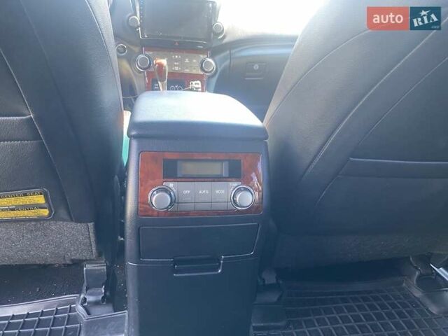 Серый Тойота Хайлендер, объемом двигателя 3.46 л и пробегом 210 тыс. км за 17900 $, фото 14 на Automoto.ua