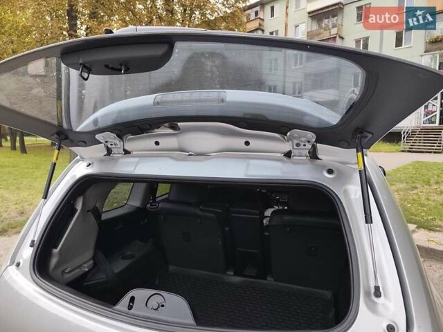 Серый Тойота Хайлендер, объемом двигателя 3.46 л и пробегом 182 тыс. км за 16500 $, фото 8 на Automoto.ua