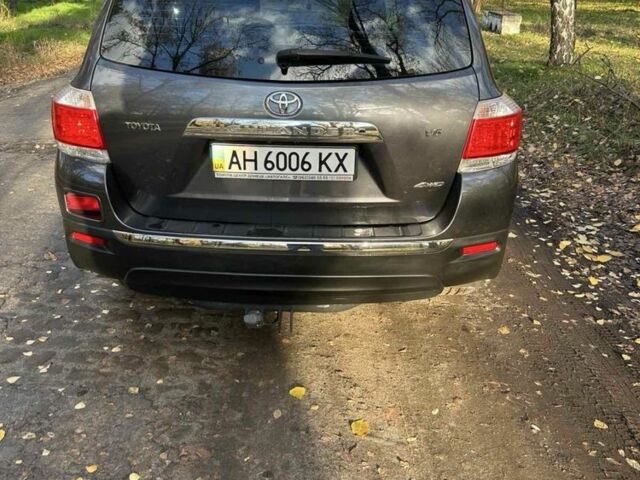 Серый Тойота Хайлендер, объемом двигателя 3.5 л и пробегом 1 тыс. км за 17000 $, фото 4 на Automoto.ua