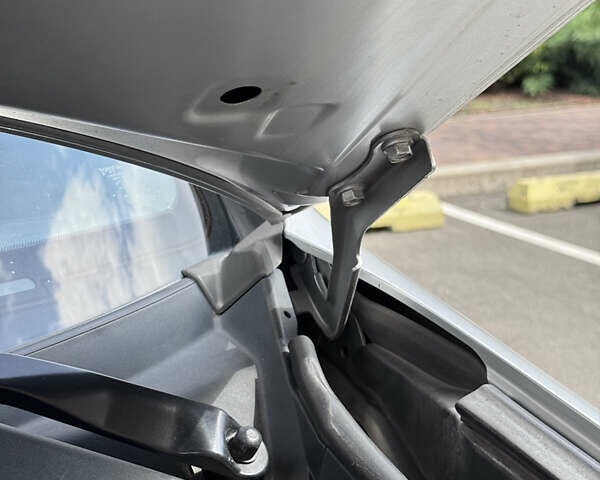 Серый Тойота Хайлендер, объемом двигателя 3.46 л и пробегом 212 тыс. км за 17600 $, фото 15 на Automoto.ua