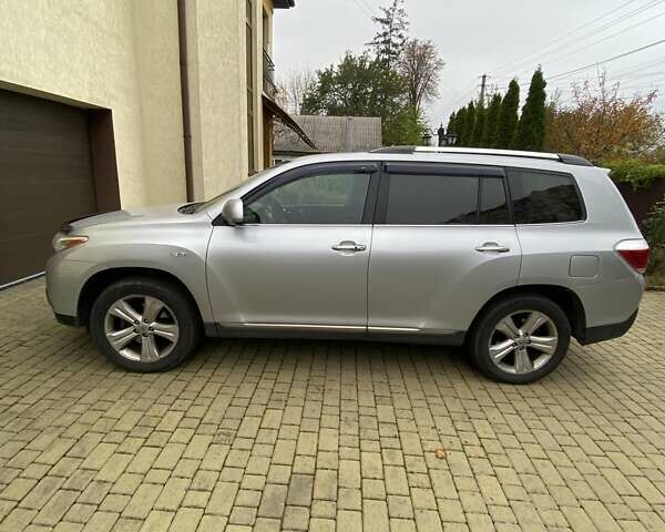 Сірий Тойота Хайлендер, об'ємом двигуна 3.46 л та пробігом 158 тис. км за 15200 $, фото 4 на Automoto.ua