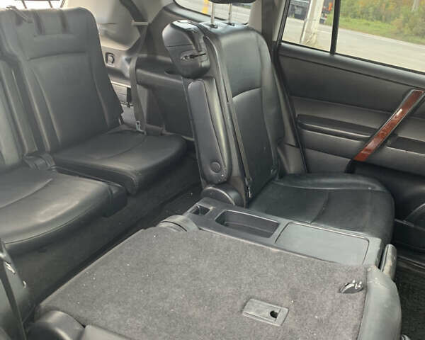 Серый Тойота Хайлендер, объемом двигателя 3.46 л и пробегом 135 тыс. км за 17500 $, фото 30 на Automoto.ua