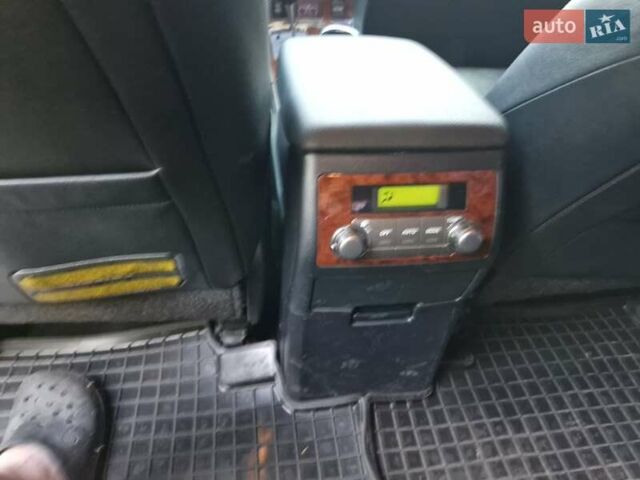 Серый Тойота Хайлендер, объемом двигателя 3.46 л и пробегом 142 тыс. км за 16900 $, фото 2 на Automoto.ua