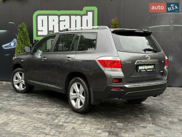 Серый Тойота Хайлендер, объемом двигателя 3.5 л и пробегом 240 тыс. км за 15800 $, фото 40 на Automoto.ua