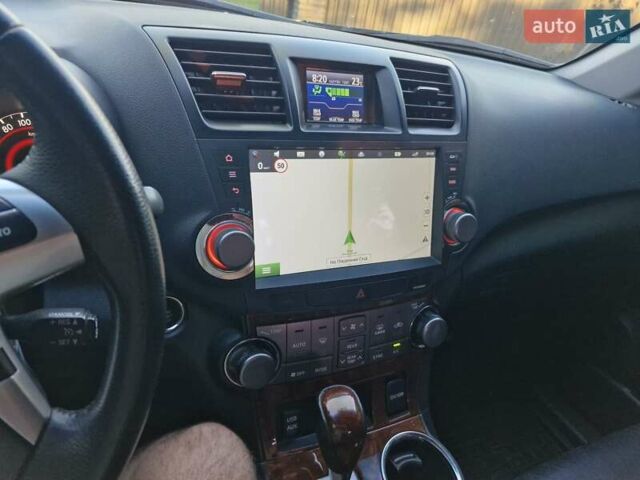 Серый Тойота Хайлендер, объемом двигателя 3.46 л и пробегом 142 тыс. км за 16900 $, фото 5 на Automoto.ua