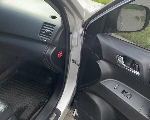 Серый Тойота Хайлендер, объемом двигателя 3.46 л и пробегом 135 тыс. км за 17500 $, фото 23 на Automoto.ua