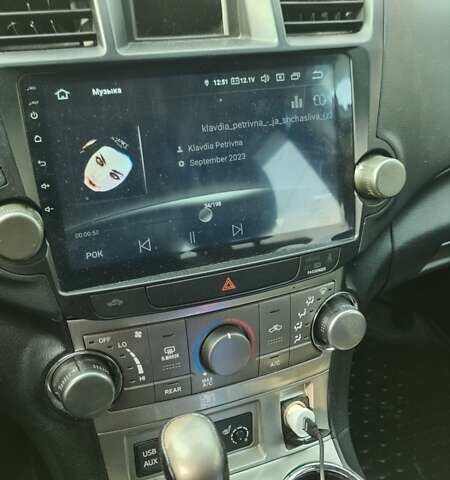 Сірий Тойота Хайлендер, об'ємом двигуна 3.46 л та пробігом 230 тис. км за 16600 $, фото 5 на Automoto.ua