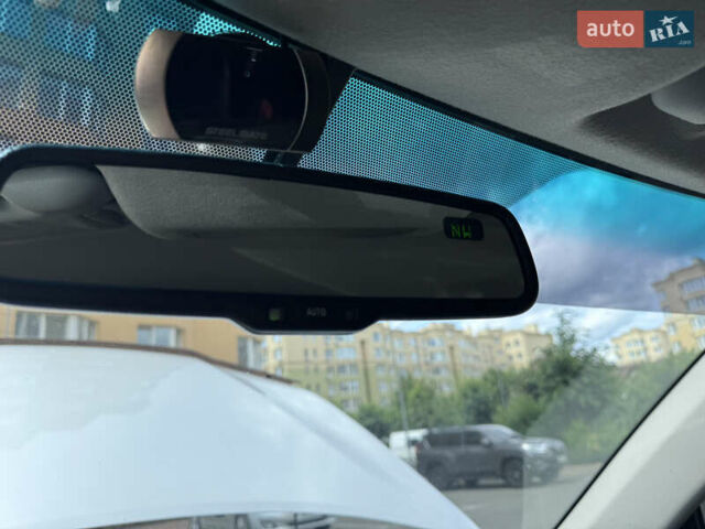 Серый Тойота Хайлендер, объемом двигателя 3.46 л и пробегом 209 тыс. км за 17900 $, фото 19 на Automoto.ua