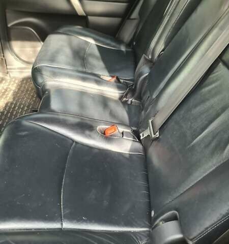 Сірий Тойота Хайлендер, об'ємом двигуна 3.46 л та пробігом 230 тис. км за 16600 $, фото 8 на Automoto.ua