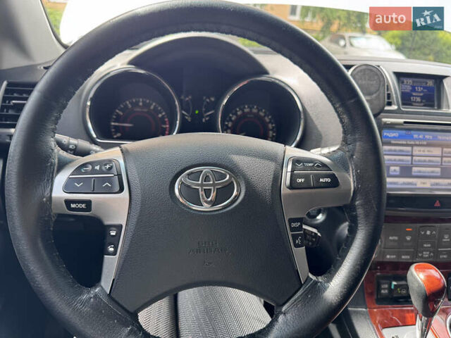 Серый Тойота Хайлендер, объемом двигателя 3.46 л и пробегом 212 тыс. км за 17600 $, фото 12 на Automoto.ua