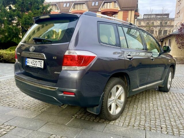 Сірий Тойота Хайлендер, об'ємом двигуна 3.5 л та пробігом 312 тис. км за 15200 $, фото 5 на Automoto.ua