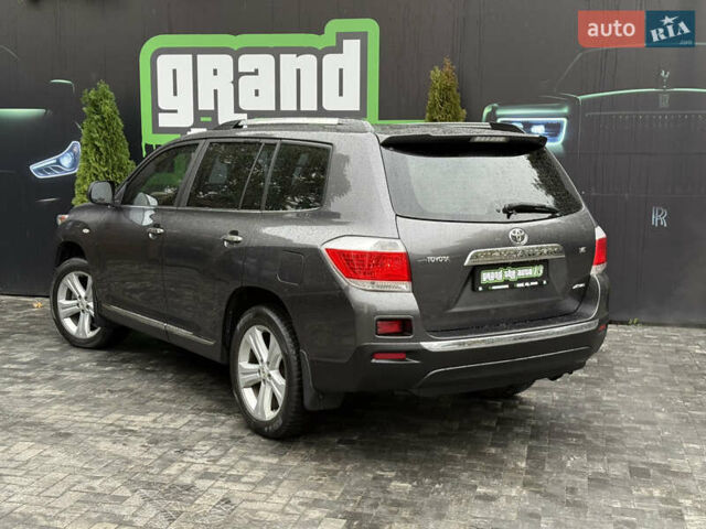 Серый Тойота Хайлендер, объемом двигателя 3.5 л и пробегом 240 тыс. км за 15800 $, фото 57 на Automoto.ua