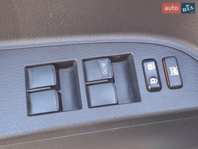 Сірий Тойота Хайлендер, об'ємом двигуна 3.5 л та пробігом 180 тис. км за 18090 $, фото 13 на Automoto.ua