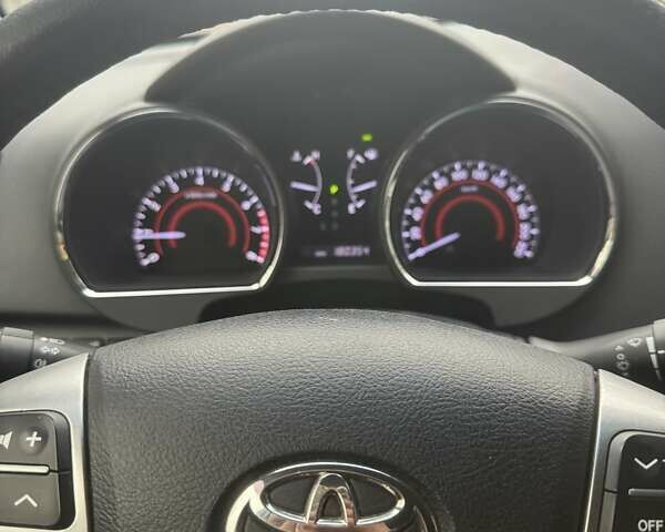 Серый Тойота Хайлендер, объемом двигателя 3.46 л и пробегом 180 тыс. км за 17600 $, фото 5 на Automoto.ua