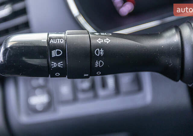 Серый Тойота Хайлендер, объемом двигателя 3.46 л и пробегом 206 тыс. км за 18080 $, фото 26 на Automoto.ua