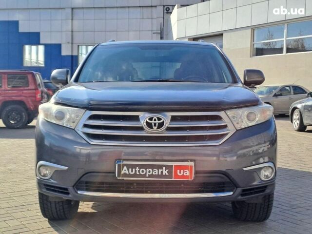 Сірий Тойота Хайлендер, об'ємом двигуна 3.5 л та пробігом 180 тис. км за 18090 $, фото 1 на Automoto.ua