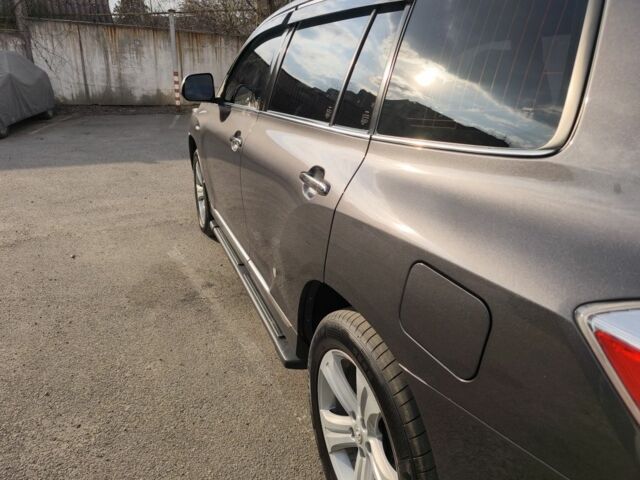 Сірий Тойота Хайлендер, об'ємом двигуна 3.5 л та пробігом 201 тис. км за 19500 $, фото 4 на Automoto.ua