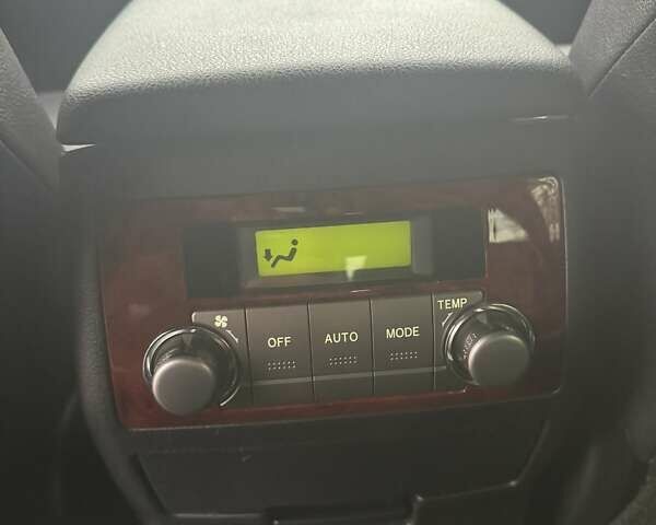 Серый Тойота Хайлендер, объемом двигателя 3.46 л и пробегом 180 тыс. км за 17600 $, фото 17 на Automoto.ua