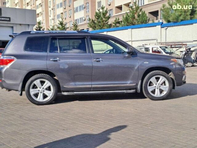Сірий Тойота Хайлендер, об'ємом двигуна 3.5 л та пробігом 180 тис. км за 18090 $, фото 3 на Automoto.ua