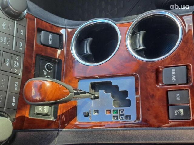 Сірий Тойота Хайлендер, об'ємом двигуна 3.5 л та пробігом 180 тис. км за 18090 $, фото 11 на Automoto.ua