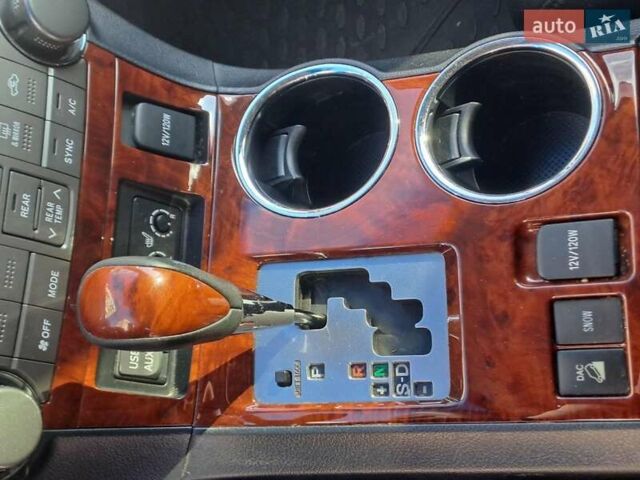 Сірий Тойота Хайлендер, об'ємом двигуна 3.5 л та пробігом 180 тис. км за 18090 $, фото 11 на Automoto.ua