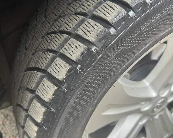 Серый Тойота Хайлендер, объемом двигателя 3.46 л и пробегом 180 тыс. км за 17600 $, фото 10 на Automoto.ua