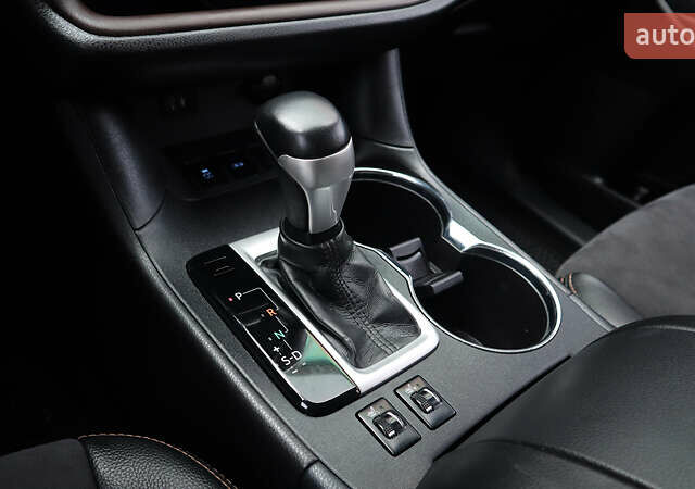 Серый Тойота Хайлендер, объемом двигателя 2.67 л и пробегом 195 тыс. км за 22900 $, фото 23 на Automoto.ua