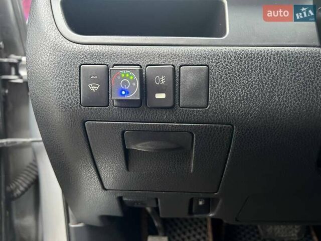 Серый Тойота Хайлендер, объемом двигателя 2.67 л и пробегом 169 тыс. км за 16690 $, фото 12 на Automoto.ua