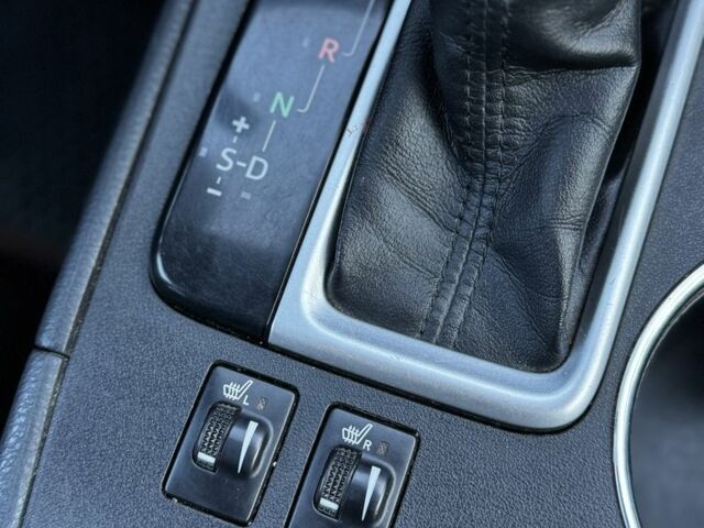 Серый Тойота Хайлендер, объемом двигателя 2.7 л и пробегом 300 тыс. км за 15500 $, фото 16 на Automoto.ua