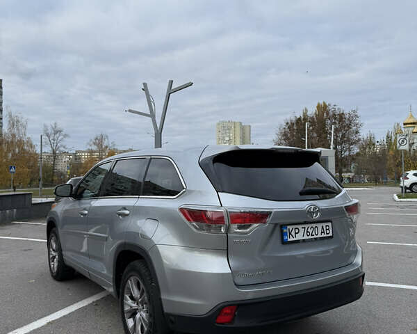 Сірий Тойота Хайлендер, об'ємом двигуна 2.67 л та пробігом 300 тис. км за 18500 $, фото 8 на Automoto.ua