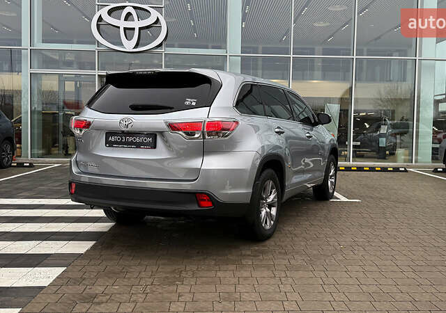 Серый Тойота Хайлендер, объемом двигателя 2.67 л и пробегом 195 тыс. км за 22200 $, фото 17 на Automoto.ua