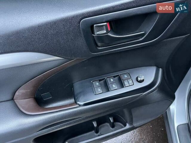 Серый Тойота Хайлендер, объемом двигателя 2.67 л и пробегом 160 тыс. км за 15990 $, фото 15 на Automoto.ua