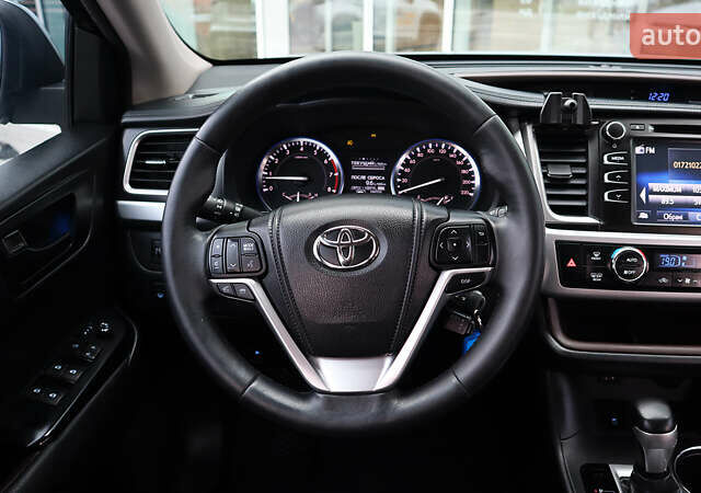 Серый Тойота Хайлендер, объемом двигателя 2.67 л и пробегом 195 тыс. км за 22900 $, фото 8 на Automoto.ua