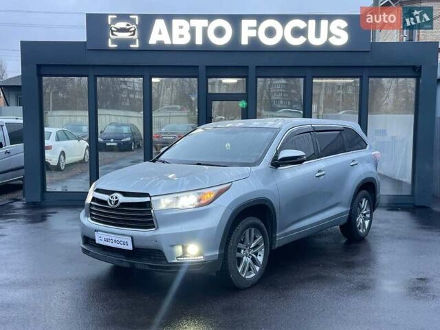 Серый Тойота Хайлендер, объемом двигателя 2.67 л и пробегом 160 тыс. км за 15990 $, фото 3 на Automoto.ua