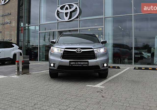 Серый Тойота Хайлендер, объемом двигателя 2.67 л и пробегом 195 тыс. км за 22900 $, фото 4 на Automoto.ua
