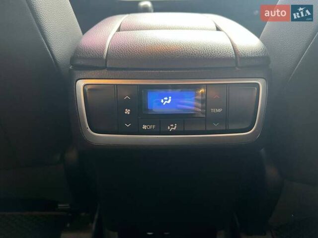 Серый Тойота Хайлендер, объемом двигателя 2.67 л и пробегом 169 тыс. км за 16690 $, фото 21 на Automoto.ua